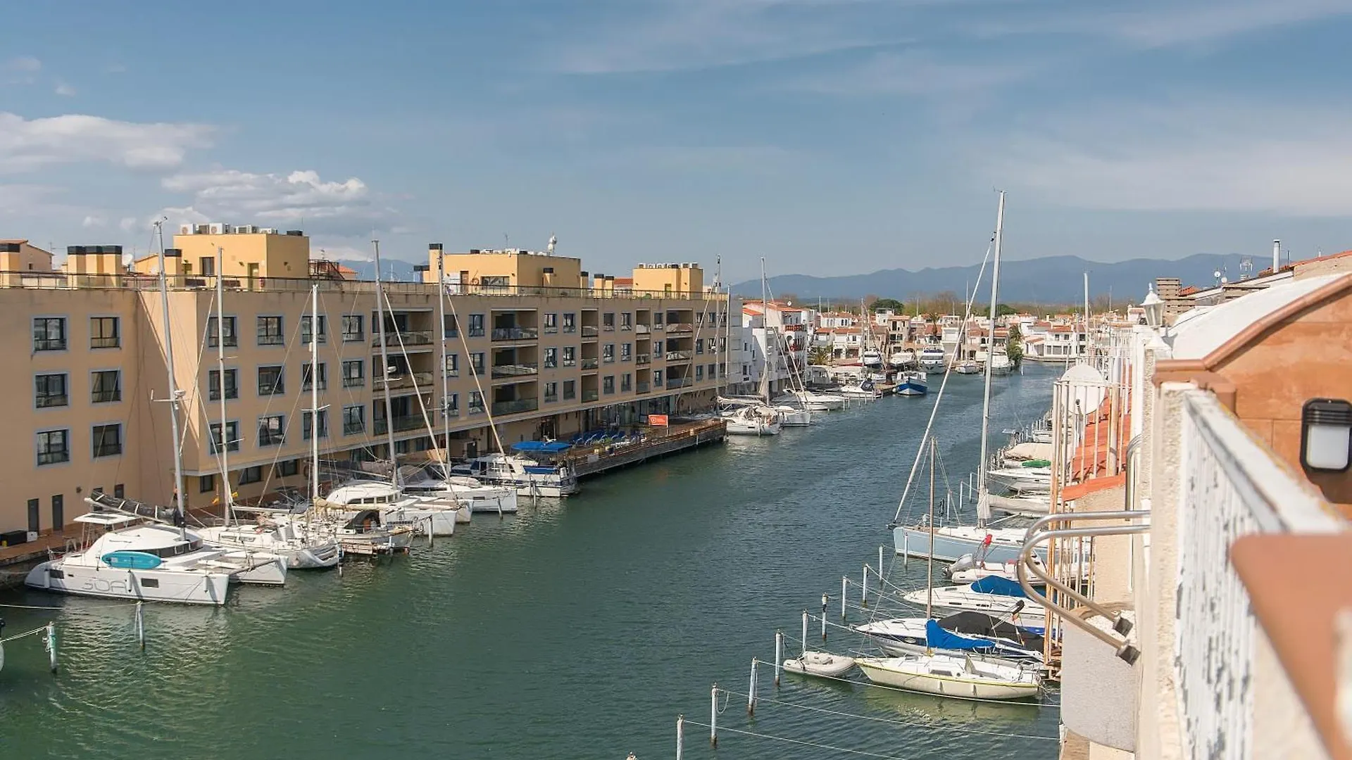 Apartament Welcs Apartamento 123 Emp Con Piscina Y Con Vistas Empuriabrava Hiszpania
